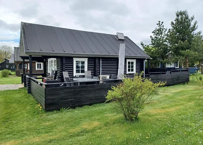 6 Person In Hovborg-by Traum * Hovborg
